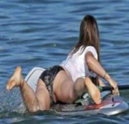 Flagra da pepeka da olivia wilde durante férias