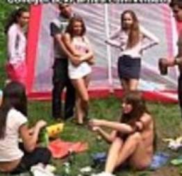 Universitarios americanos na maior putaria no acampamento de ferias