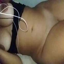 So Nudes Da Karla Tocando siririca Deliciosa Na Casa Dos Nudes