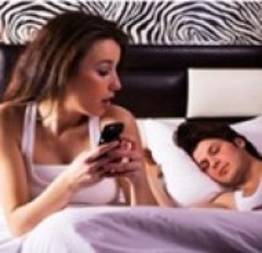 10 sinais de que ela está te traindo