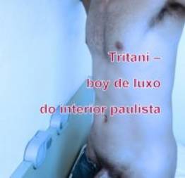 Tritani GP em novo ensaio sensual