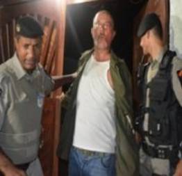 Polícia prende homem acusado de matar esposa com brinquedo de borracha
