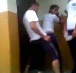 Aula pratica de educação sexual com novinhas