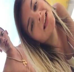 Vai novinho porque eu não sou mais moça, pode botar com força