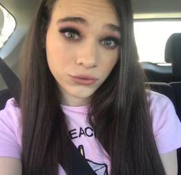 Jessica trans novinha linda dos olhos azuis deu mole e caiu na net toda melada