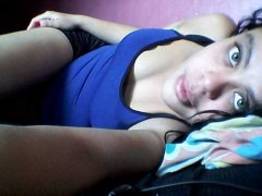 Manoela dos olhos claros chupando a rola do namorado