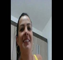 Safada casada caiu na net traindo o namô