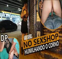 Cristina almeida grávida com 2 machos na cabine leva pica no cu e na buceta faz dp e humilha o corno do marido de todas as maneiras